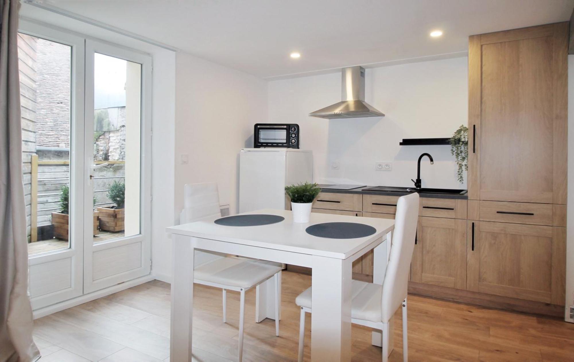 Maya Appartements & Suites Cosne-sur-Loire Oda fotoğraf
