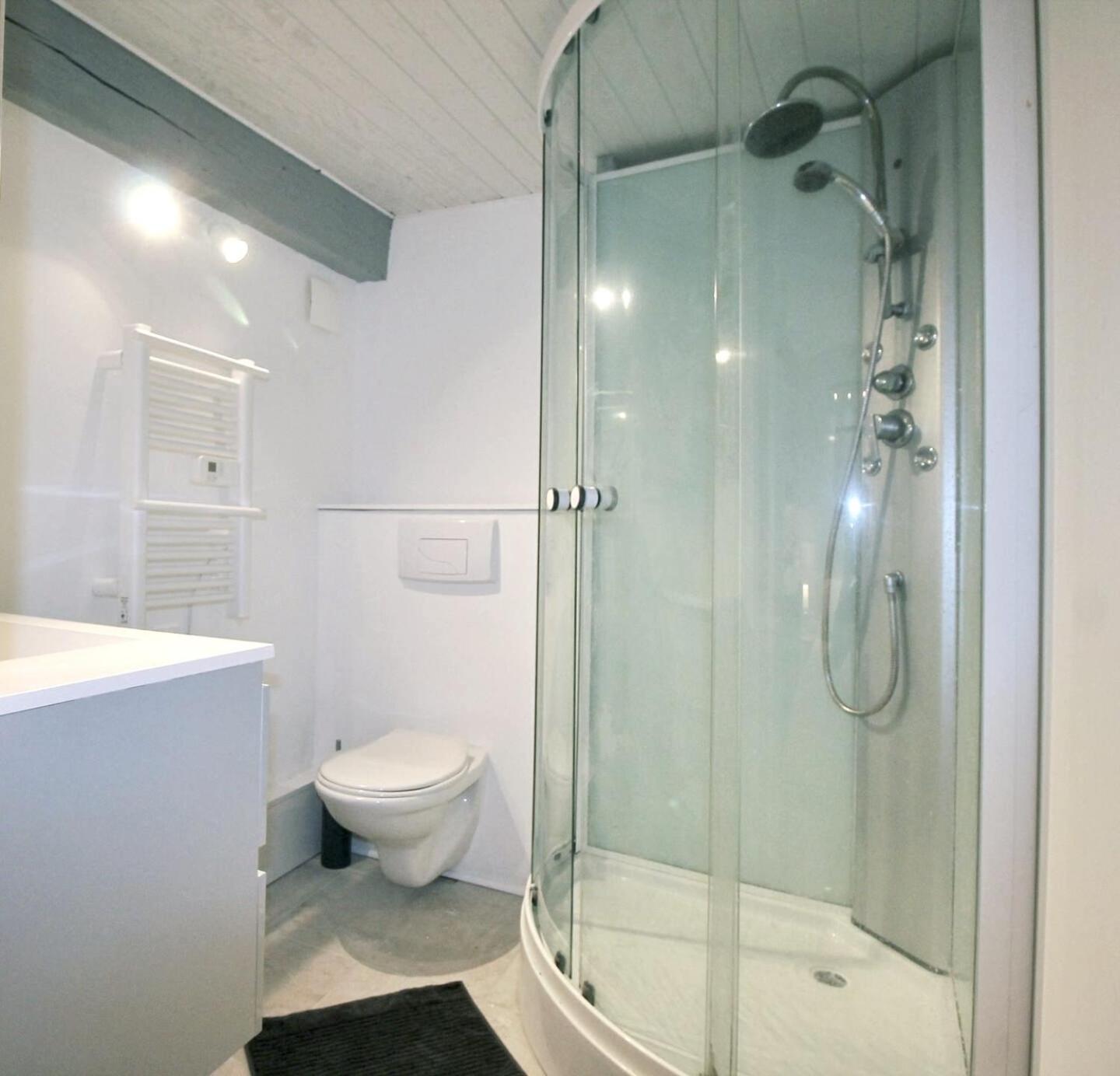 Maya Appartements & Suites Cosne-sur-Loire Oda fotoğraf